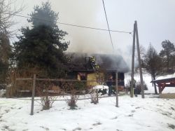 Wohnhausbrand In Tanzelsdorf 11 20150210 1118105774