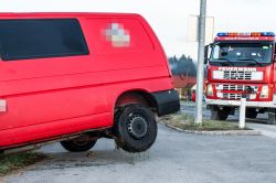 2016 11 11 Verkehrsunfall Unimarkt 20161112 1246109447