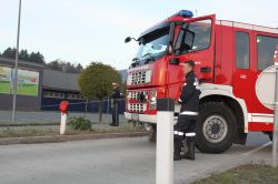 2016 11 11 Verkehrsunfall Unimarkt 20161112 1637245179