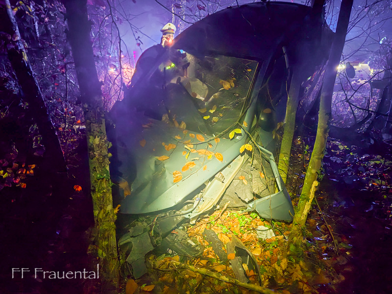 Verkehrsunfall mit verletzter Person entlang der Hinterleitenstraße (T03V-VU)