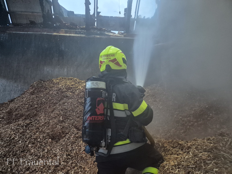 Hackgutlager Brand in Bad Gams